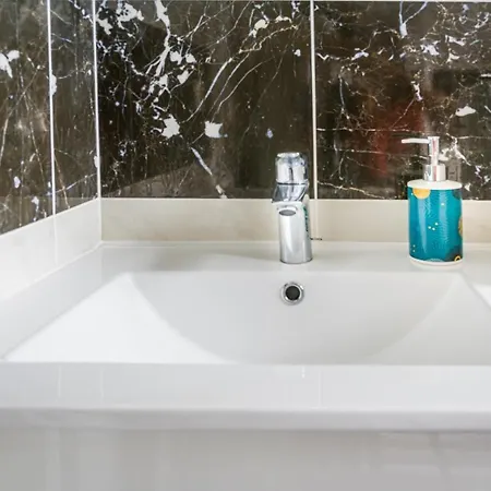 Apartment Centre Ville, Renoves, Lumineux *