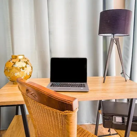 Centre Ville, Renoves, Lumineux