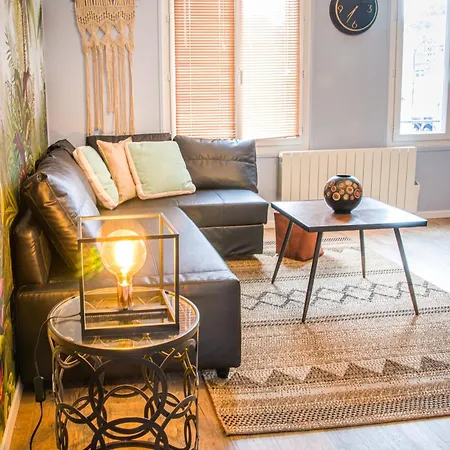 Apartment Etablissement Avec Deux De Trois Centre Ville, Proche *