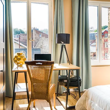 Centre Ville, Appartement 3 Chambres, Lumineux