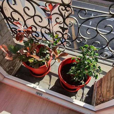 Centre Ville, Appartement 3 Chambres, Lumineux Appartement *