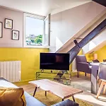 Centre Ville, Plusieurs Renoves Lumineux Dans Meme Immeuble *